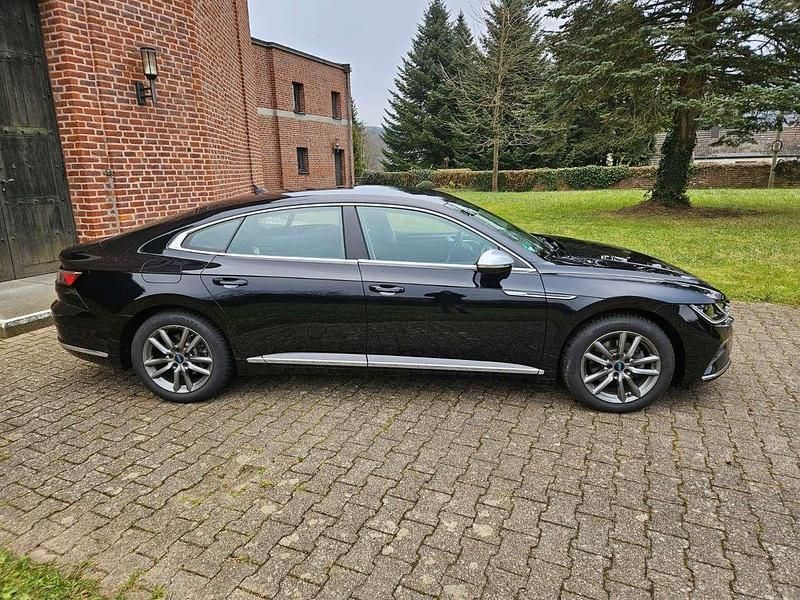 Gebraucht VW Arteon Elegance 190 PS (139 kW) 2023 Schwarz Limousine