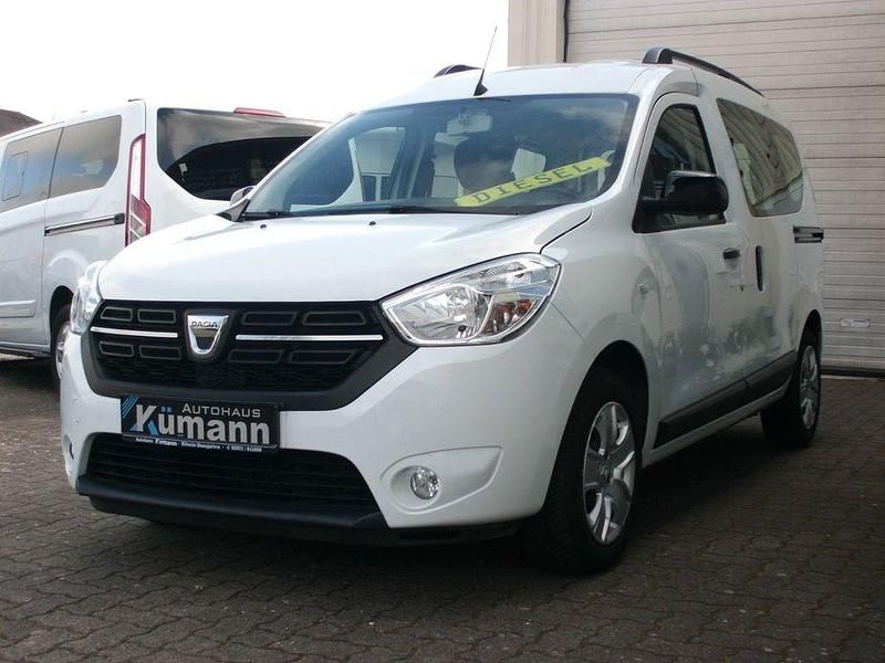 Gebraucht Dacia Dokker Comfort 95 PS (69 kW) 2020 Weiß Van / Kleinbus