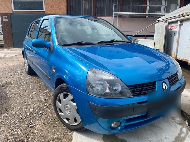Gebraucht Renault Clio II 98 PS (72 kW) 2002 Blau Kleinwagen