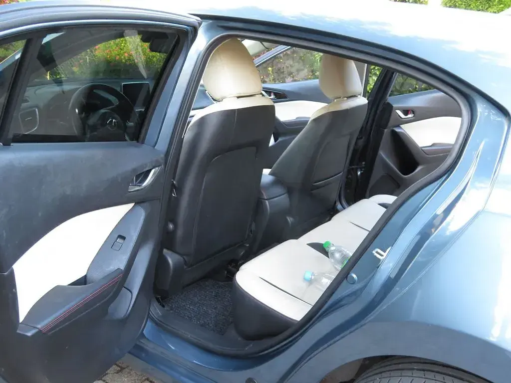 Gebraucht Mazda 3 Center-Line 150 PS (110 kW) 2014 Blau Limousine