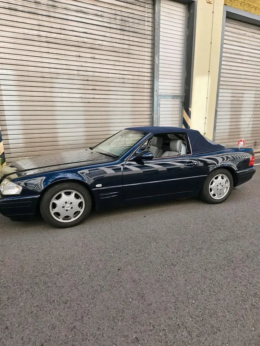 Gebraucht Mercedes SL320 224 PS (164 kW) 1999 Blau Cabrio