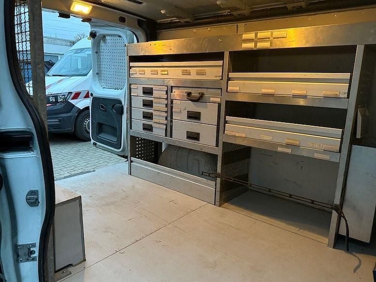 Weiß Gebraucht 2017 Renault Trafic Komfort Van / Kleinbus | 9.600 € (Superpreis) - Bild 1/4