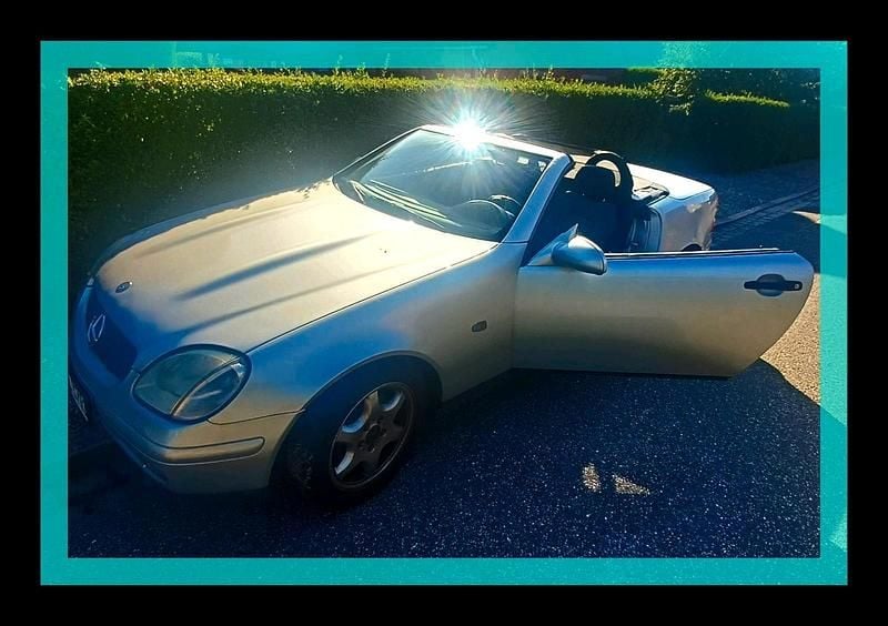 Silber Gebraucht 1998 Mercedes SLK200 Cabrio | 1.000 € - Bild 1/4