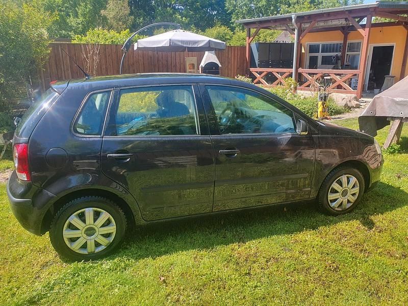 Gebraucht VW Polo 55 PS (40 kW) 2006 Schwarz Kleinwagen
