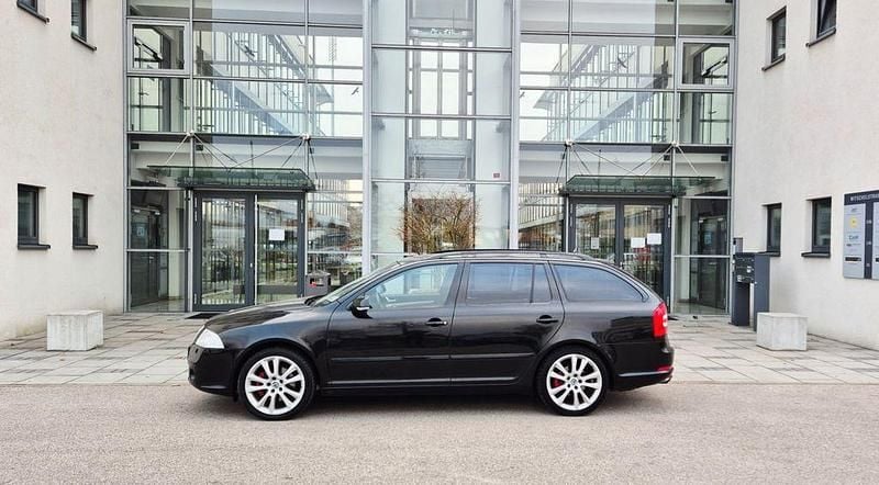 Schwarz Gebraucht 2007 Skoda Octavia RS Kombi | 5.590 € (Teuer) - Bild 1/4