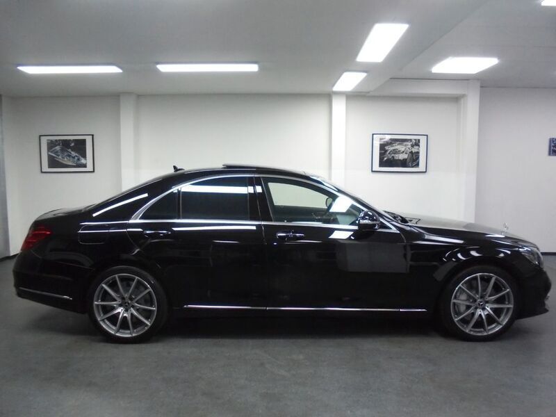 Obsidianschwarz metalliclack Gebraucht 2020 Mercedes S560 Limousine | 55.900 € - Bild 1/4