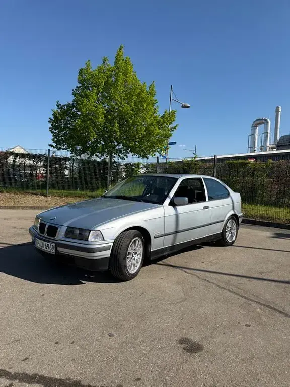 Brugt BMW 316 Compact 102 HK (75 kW) 1997 Sølv Hatchback
