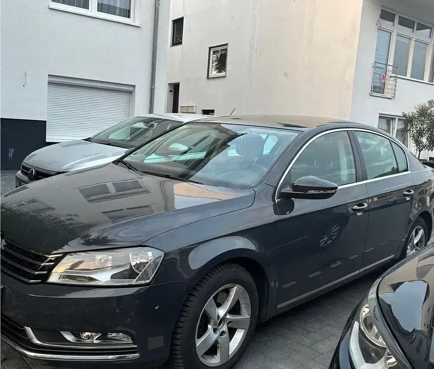 Gebraucht VW Passat 140 PS (102 kW) 2014 Limousine