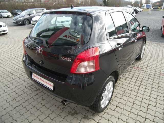 Gebraucht Toyota Yaris Team 87 PS (63 kW) 2008 Schwarz metallic Kleinwagen