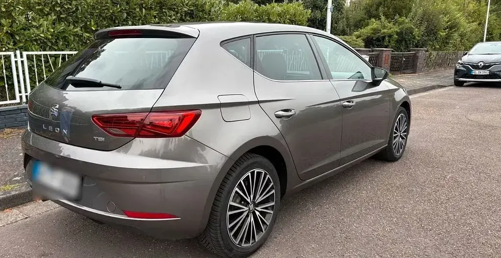 Gebraucht Seat Leon XCELLENCE 150 PS (110 kW) 2017 Braun Limousine