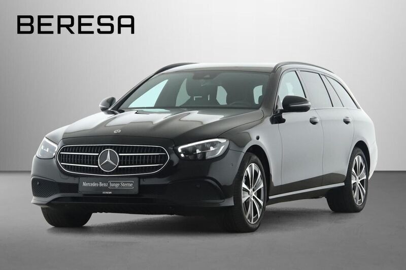 Unilack schwarz Gebraucht 2022 Mercedes E300 Avantgarde Kombi | 31.380 € (Superpreis) - Bild 1/2
