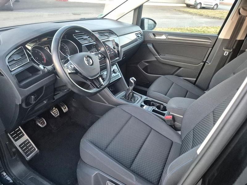 Gebraucht VW Touran United 150 PS (110 kW) 2020 Schwarz Van / Kleinbus