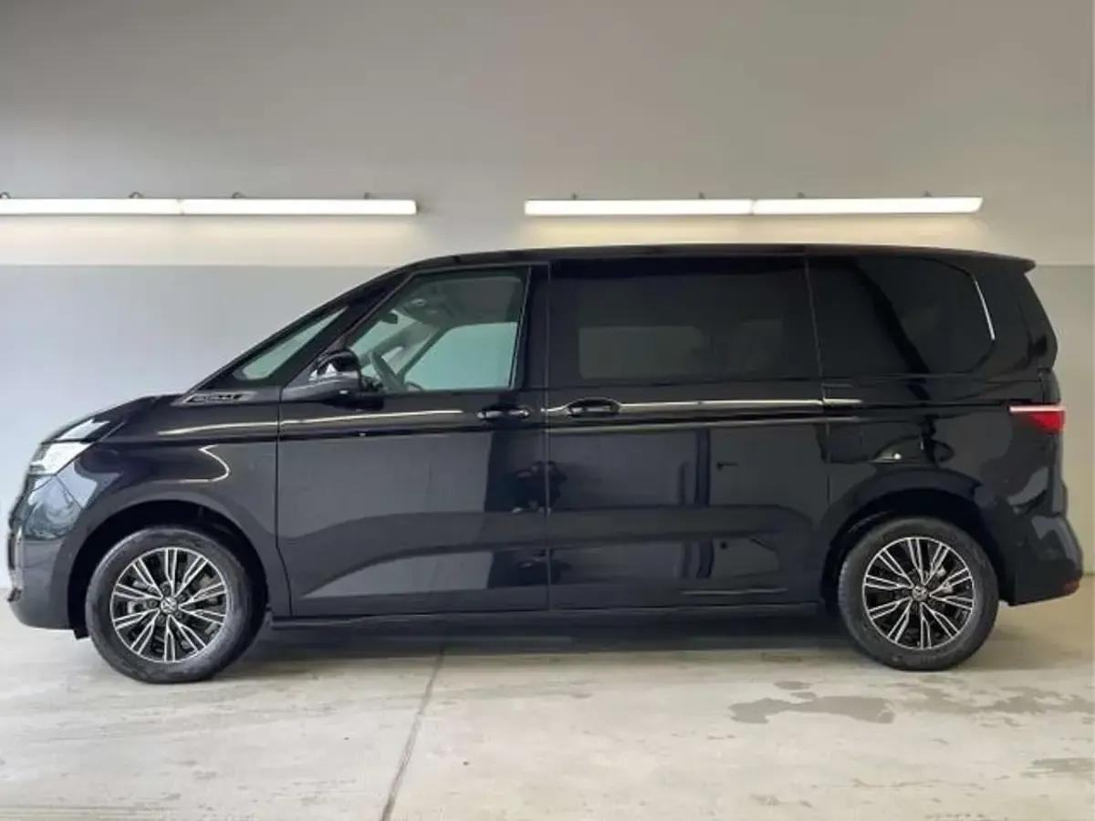 Neu VW Multivan Business 245 PS (180 kW) 2025 Deep black perleffekt/schwarz Van / Kleinbus