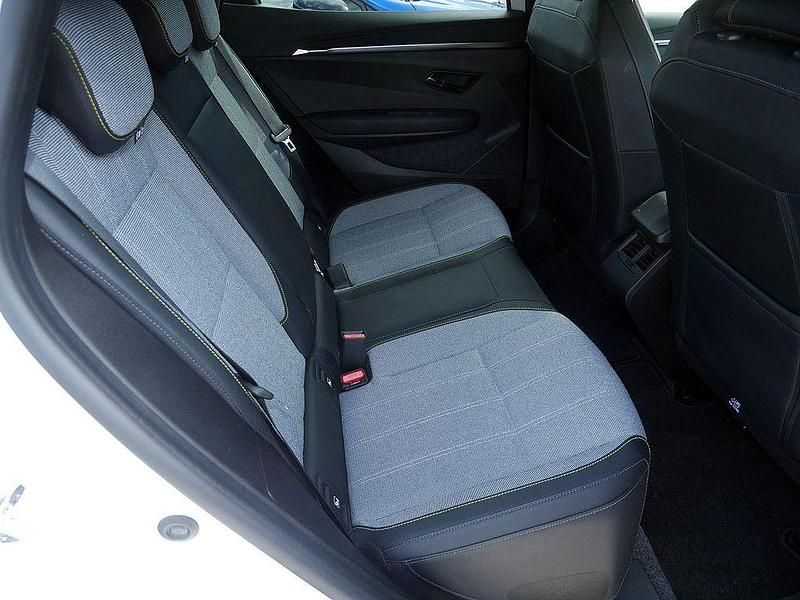 Gebraucht Renault Megane E-Tech Techno 160 kW (218 PS) 2022 Arktisweiss Limousine