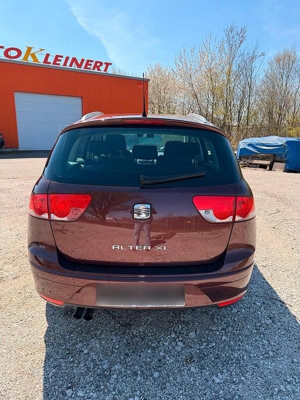 Gebraucht Seat Altea XL 160 PS (117 kW) 2010 Rot Van / Kleinbus