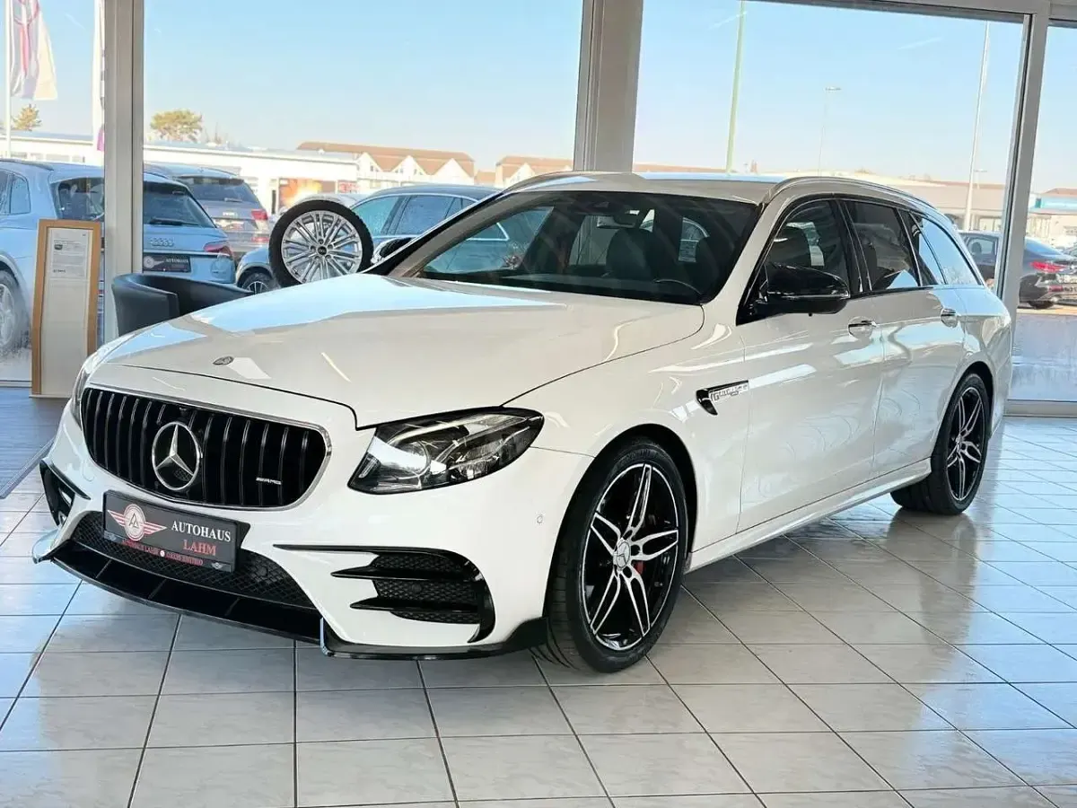 Gebraucht Mercedes E43 AMG AMG 401 PS (294 kW) 2017 Weiß Limousine