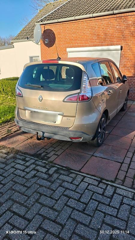 Gebraucht Renault Scénic III Bose Edition 115 PS (84 kW) 2014 Gold Van / Kleinbus