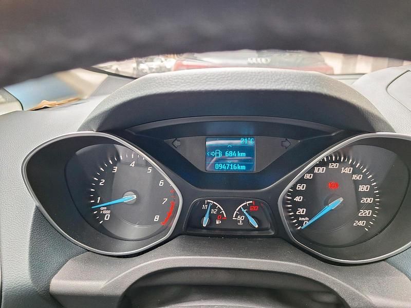 Silber Gebraucht 2014 Ford C-MAX Van / Kleinbus | 8.949 € - Bild 1/4