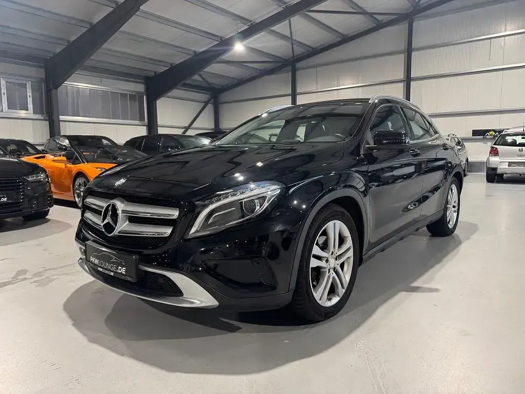 Gebraucht Mercedes GLA200 156 PS (114 kW) 2014 Schwarz SUV
