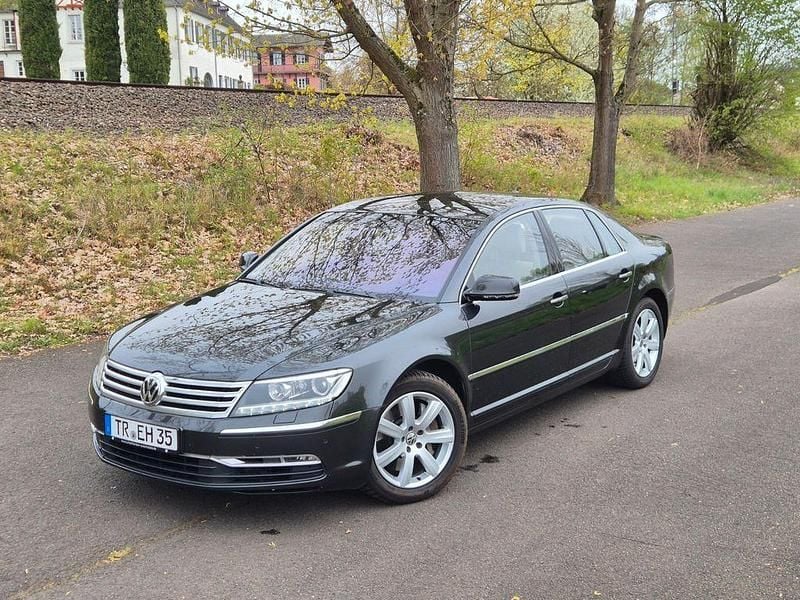 Second-hand VW Phaeton 239 CP (175 kW) 2011 Gri Berlinǎ