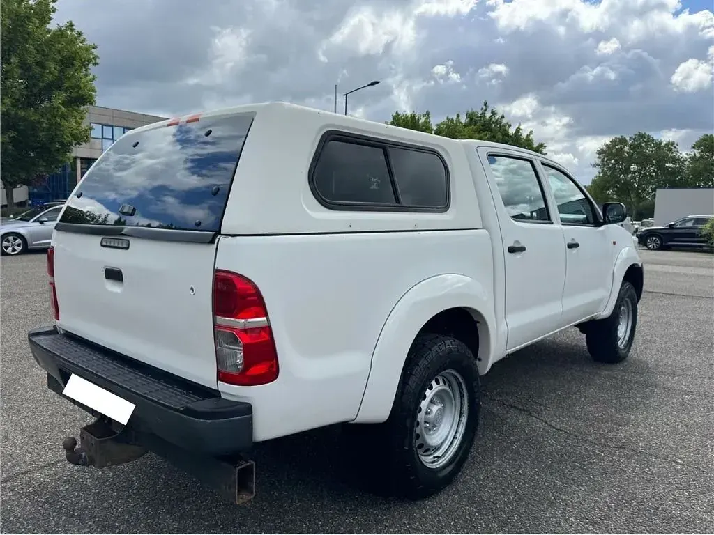 Gebraucht Toyota HiLux Life 144 PS (105 kW) 2015 Weiß Pickup