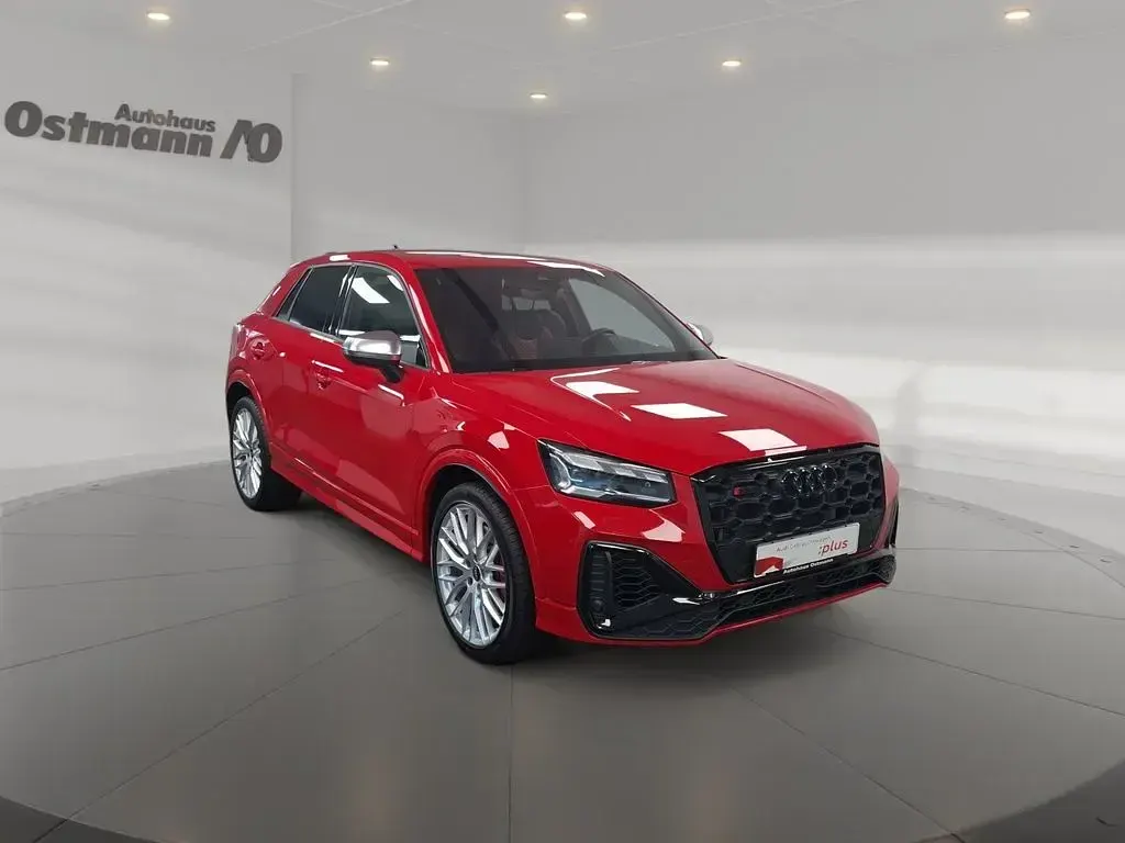 Gebraucht Audi SQ2 S-Line 300 PS (220 kW) 2022 Rot SUV