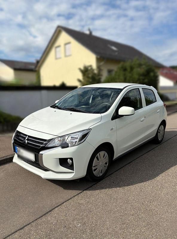 Weiß Gebraucht 2022 Mitsubishi Space Star Select Kleinwagen | 9.650 € (Guter Preis) - Bild 1/4