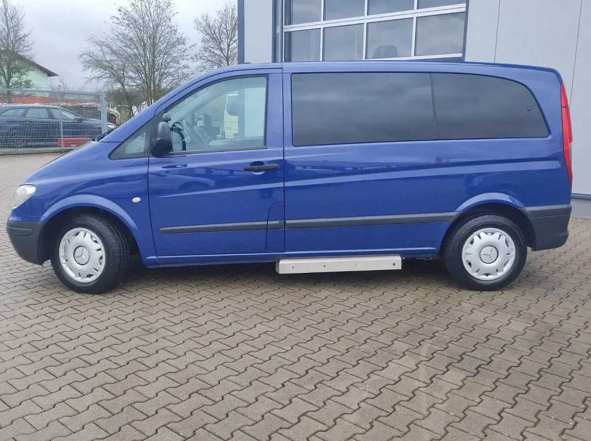 Gebraucht Mercedes Vito 116 PS (85 kW) 2008 Blau Van