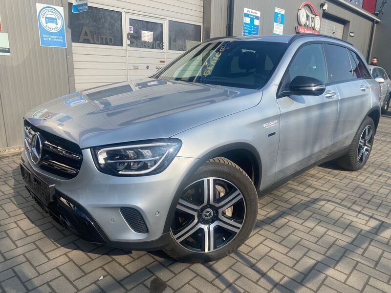 Silber Gebraucht 2021 Mercedes GLC300e SUV | 29.550 € (Superpreis) - Bild 1/4