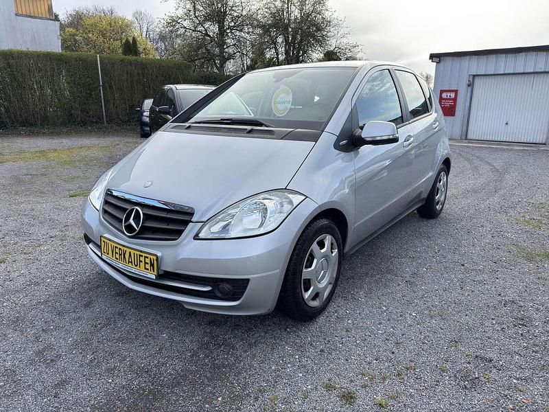Gebraucht Mercedes A160 95 PS (69 kW) 2011 Grau Limousine