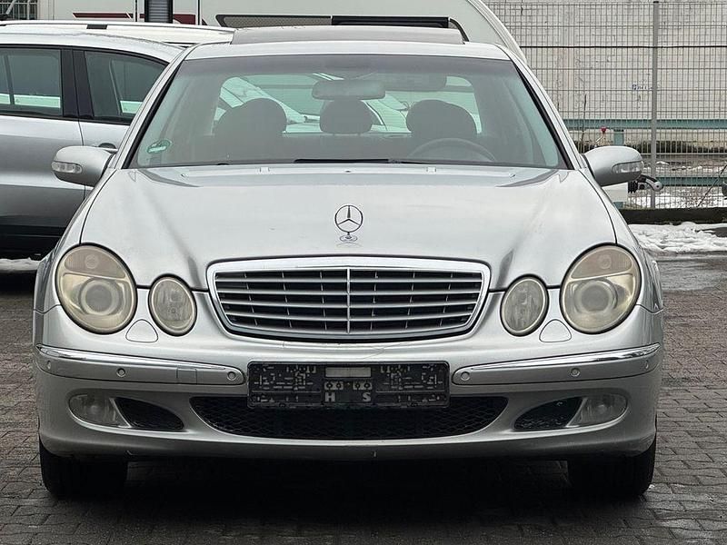 Gebraucht Mercedes E270 Elegance 177 PS (130 kW) 2004 Silber Limousine