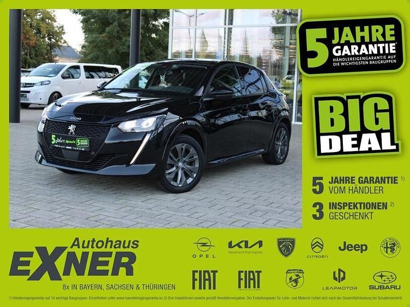 Perla schwarz Gebraucht 2021 Peugeot e-208 Allure Kleinwagen | 14.900 € (Guter Preis) - Bild 1/4