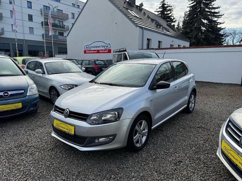 Gebraucht VW Polo Match 69 PS (50 kW) 2012 Reflexsilber metallic Kleinwagen