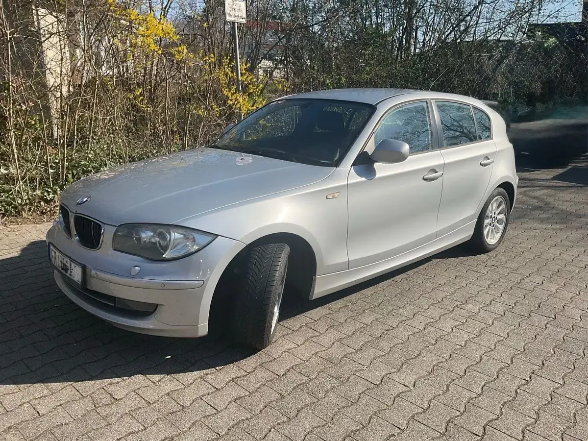 Używany BMW 116 116 KM (85 kW) 2011 Srebrny Hatchback