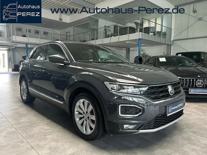Grau Gebraucht 2018 VW T-Roc Sport SUV | 22.889 € (Fairer Preis) - Bild 1/4