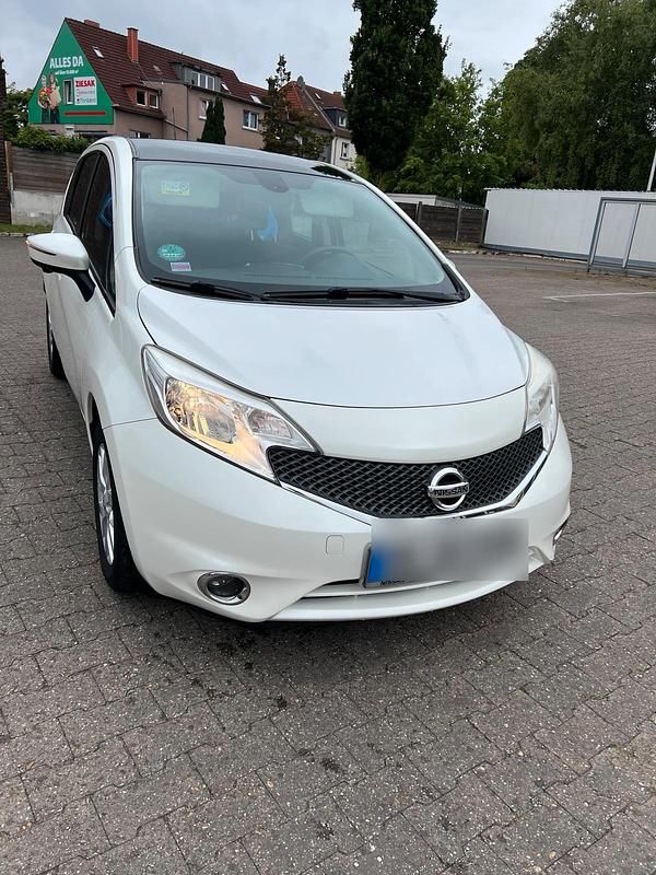 Weiß Gebraucht 2014 Nissan Note Van / Kleinbus | 5.490 € - Bild 1/4