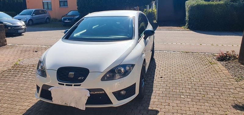 Gebraucht Seat Leon CUPRA 265 PS (194 kW) 2010 Weiß Kleinwagen