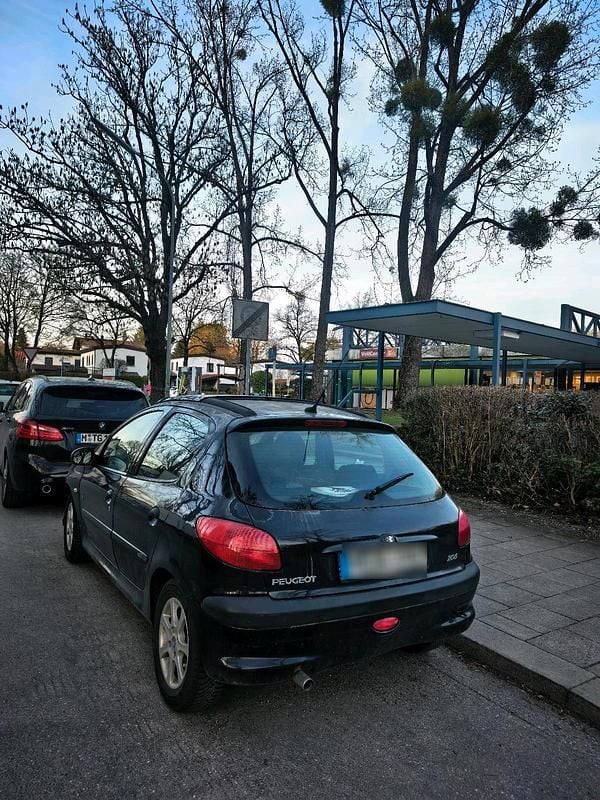 Gebraucht Peugeot 206 75 PS (55 kW) 2001 Schwarz Kleinwagen