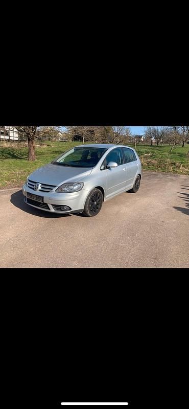 Gebraucht VW Golf V 105 PS (77 kW) 2006 Silber Kleinwagen