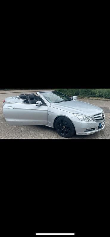 Second-hand Mercedes E220 170 CP (125 kW) 2011 Gri Cabrio