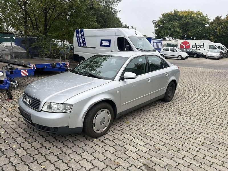 Gebraucht Audi A4 131 PS (96 kW) 2000 Other Limousine