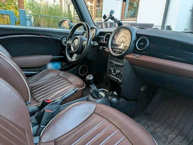 Gebraucht Mini Cooper Cabriolet 122 PS (89 kW) 2011 Braun Cabrio