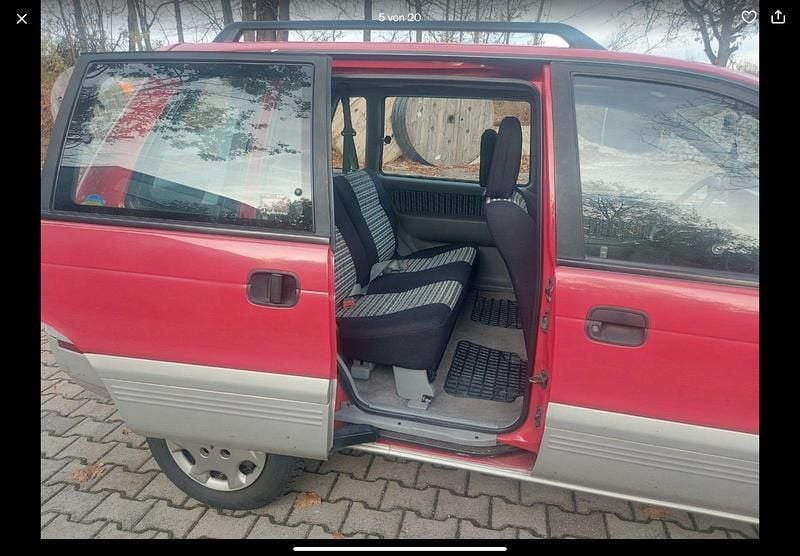 Gebraucht Mitsubishi Space Runner 122 PS (89 kW) 1996 Rot Van / Kleinbus
