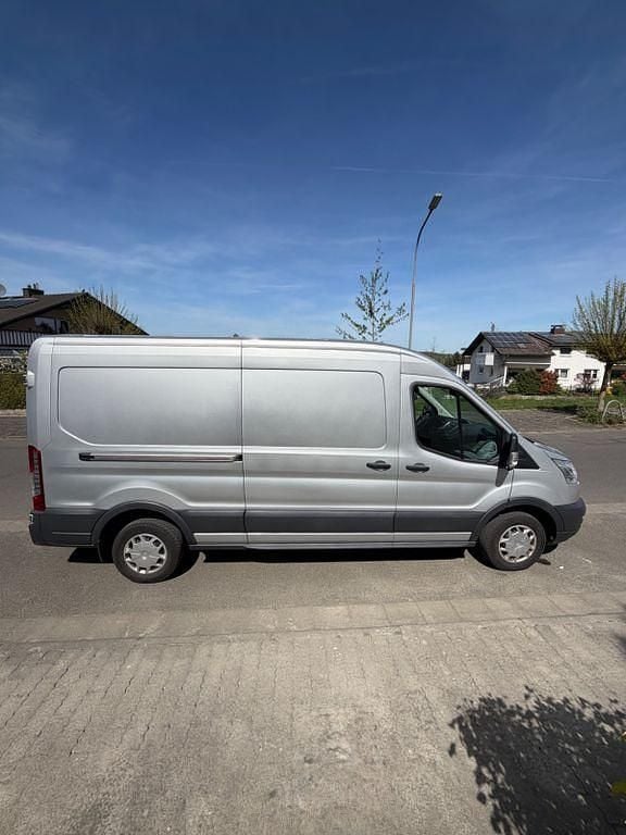 Second-hand Ford Transit 170 CP (125 kW) 2018 Argintiu Monovolum