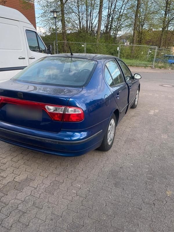 Gebraucht Seat Toledo 105 PS (77 kW) 2004 Blau Limousine