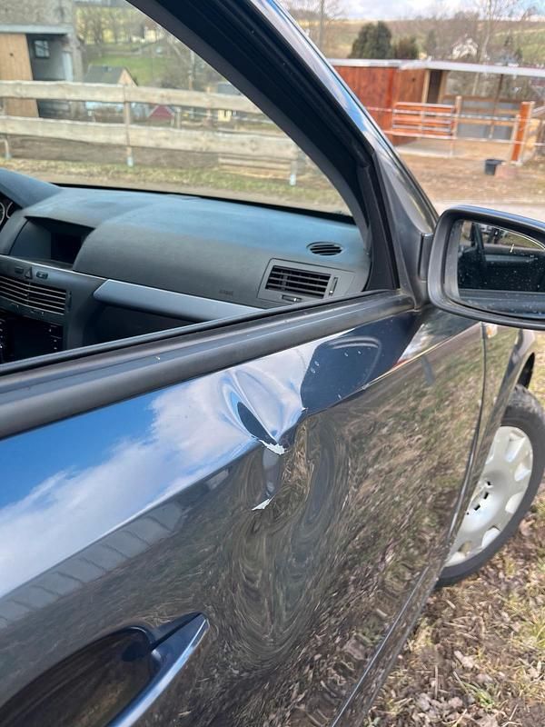 Gebraucht Opel Astra 105 PS (77 kW) 2006 Blau Kleinwagen