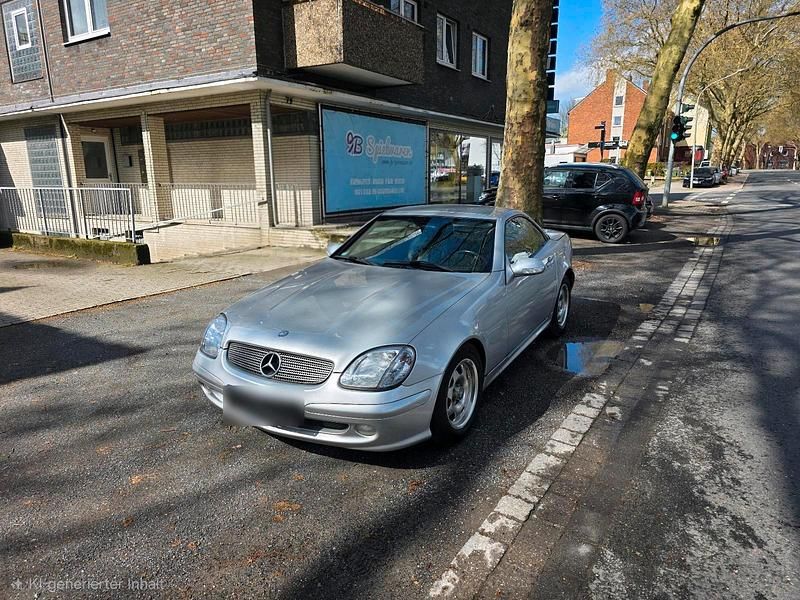 Gebraucht Mercedes SLK230 197 PS (144 kW) 2003 Silber Cabrio