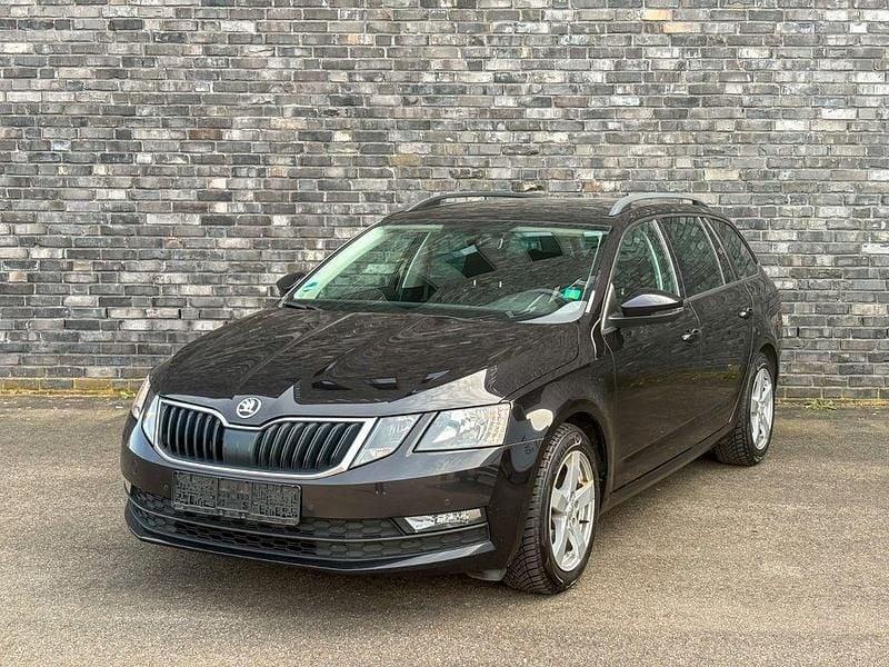 Gebraucht Skoda Octavia Ambition 116 PS (85 kW) 2019 Schwarz Kombi