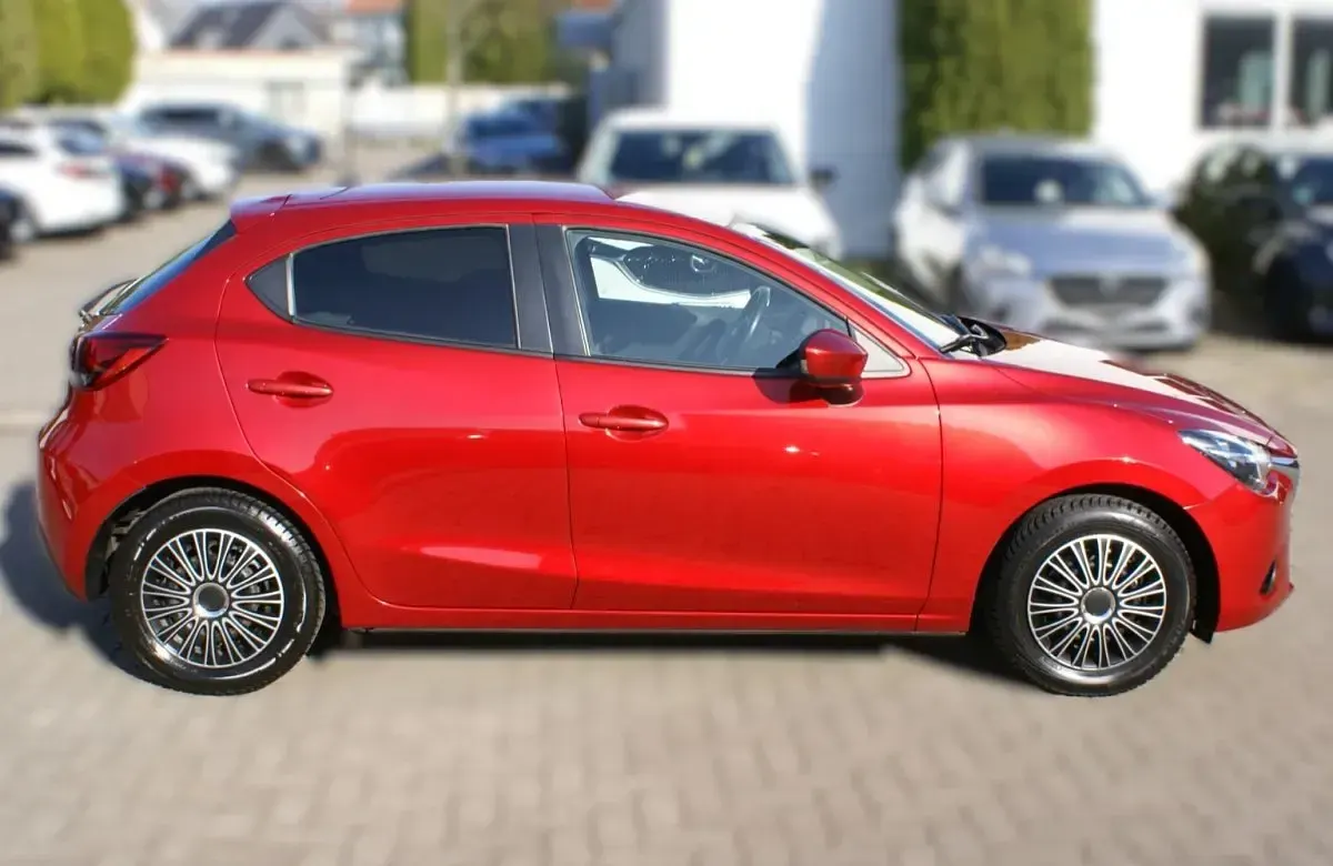 Gebraucht Mazda 2 Sports-Line 90 PS (66 kW) 2017 Rot Kleinwagen