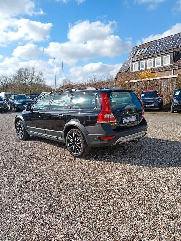 Gebraucht Volvo XC70 181 PS (133 kW) 2015 Schwarz Kombi